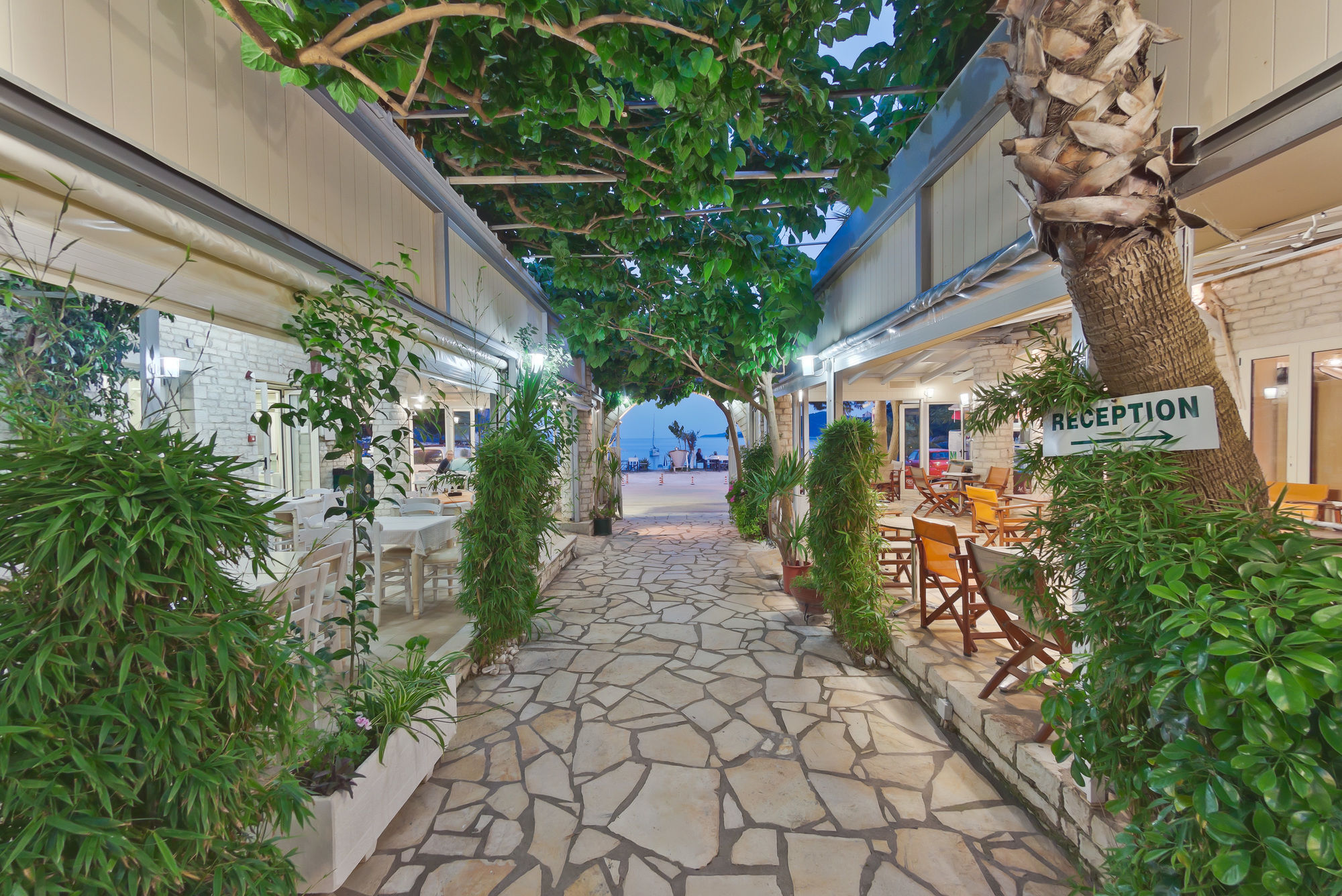 Rouda Bay Beach Hotel Микрос-Гиалос Экстерьер фото