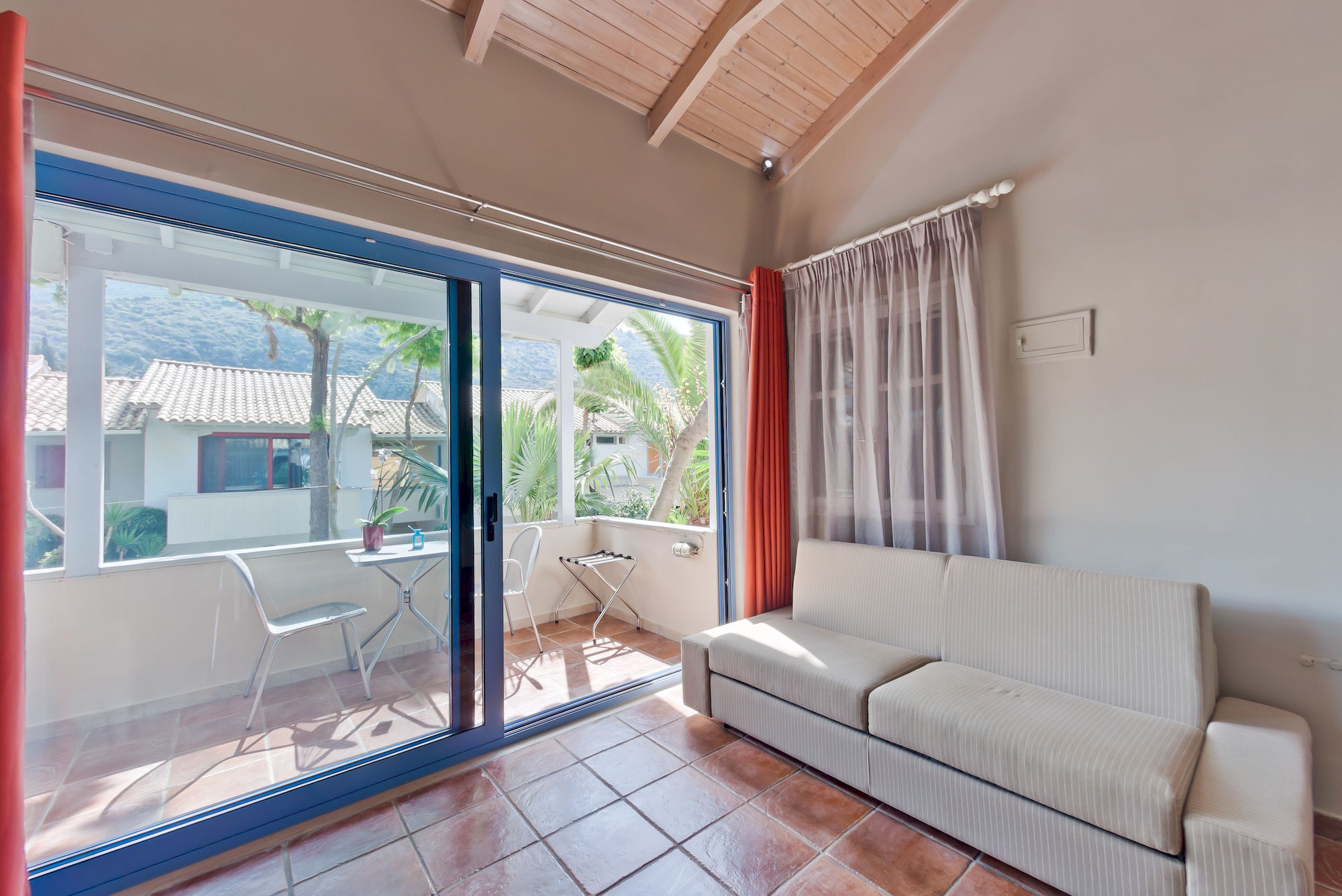 Rouda Bay Beach Hotel Микрос-Гиалос Экстерьер фото