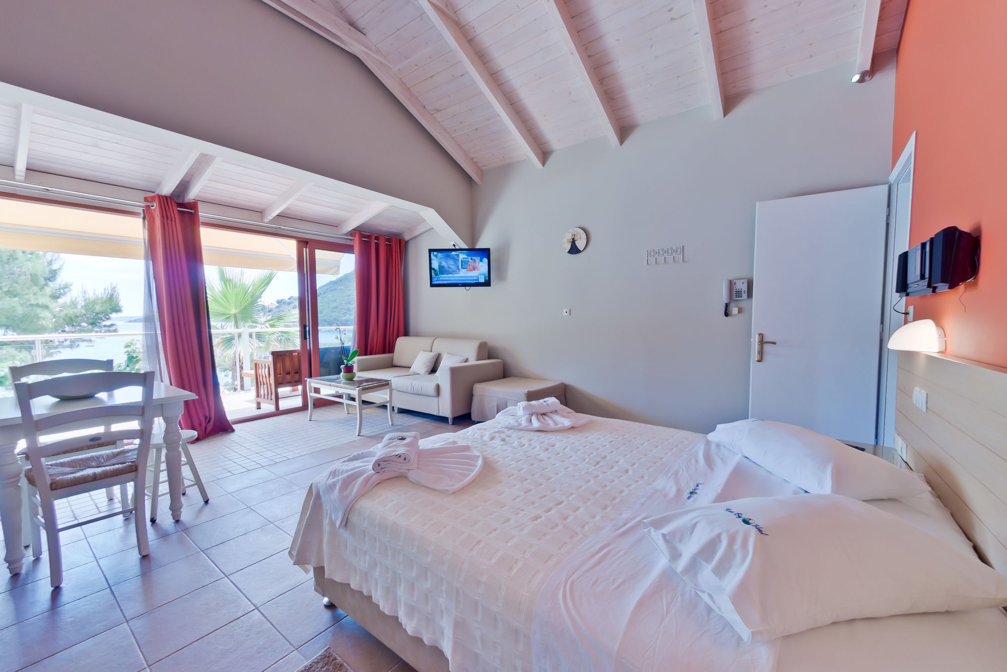 Rouda Bay Beach Hotel Микрос-Гиалос Экстерьер фото